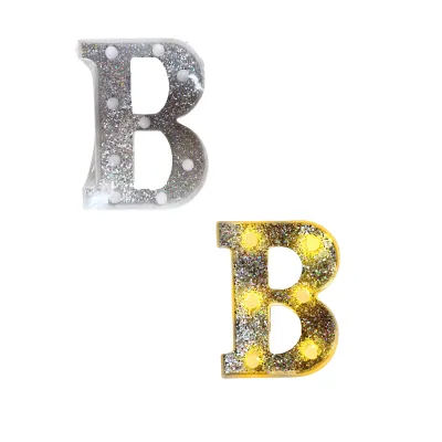 LAMPARA DE LETRA B 16CM FONDO PLATEADO BRILLANTE LUZ CALIDA