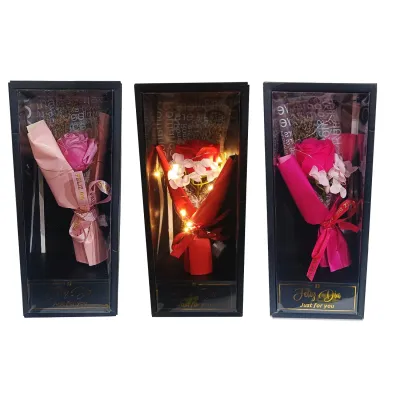 RAMO FLORES ARTIFICIALES CON LUZ EN CAJA NEGRA,